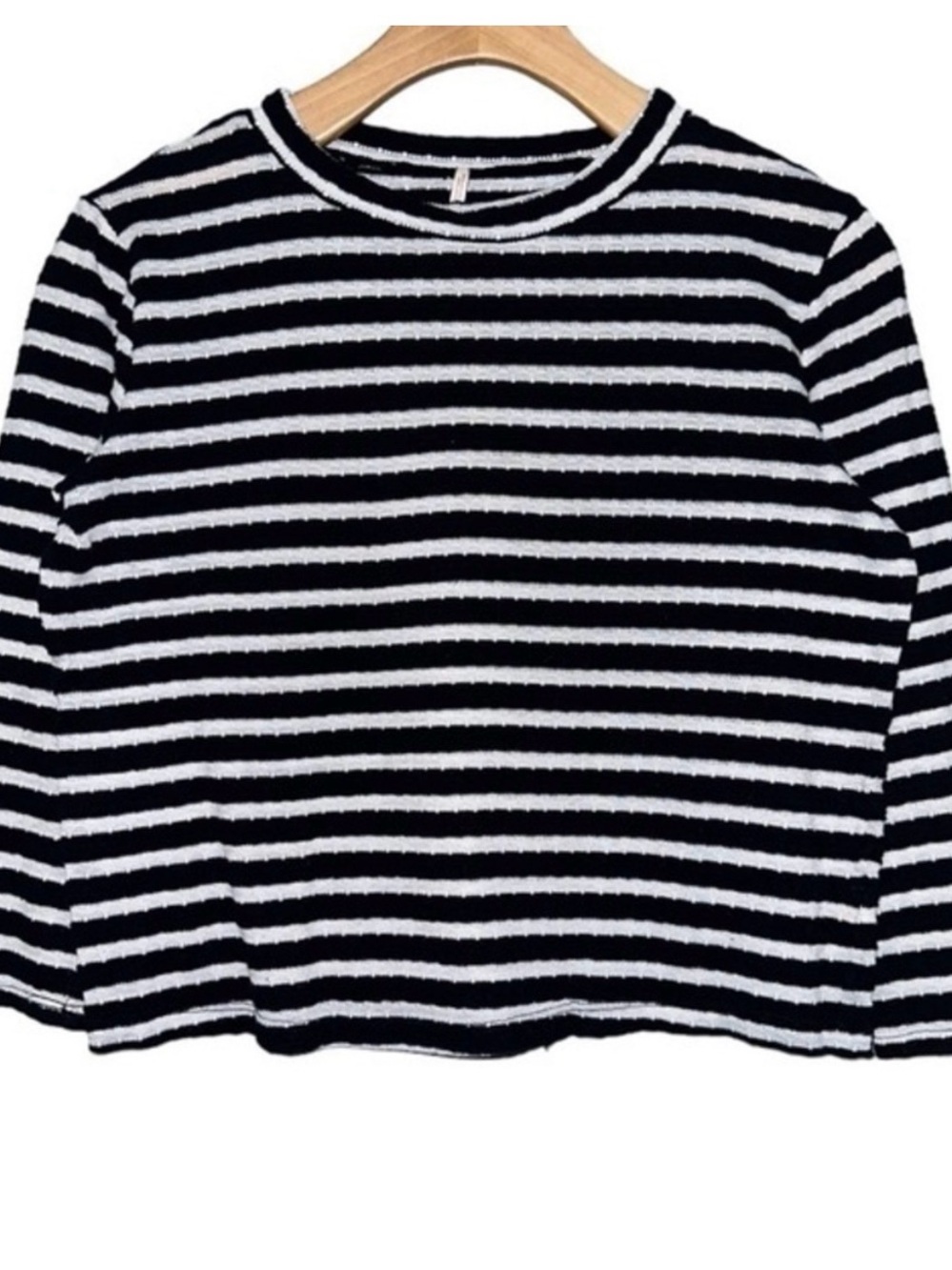 Free People Women’s Size M Black White Striped Ribbed High Neck Crop Top Shirt